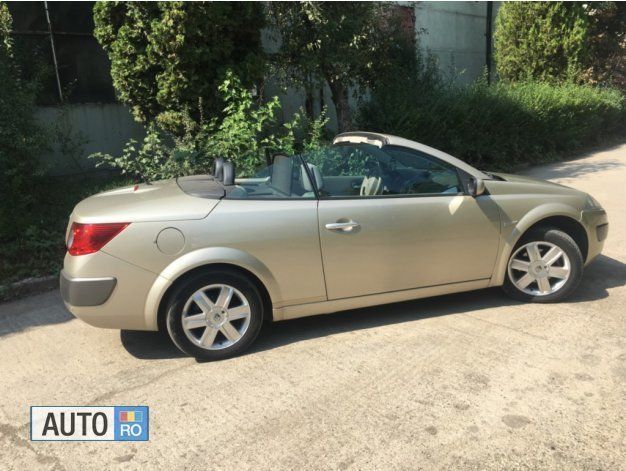 Auriu Utilizat 2004 Renault Mégane Cabriolet Cabrio | 3.050 EUR - Imagine 1/4