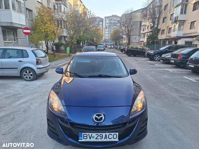 Second-hand Mazda 3 Active 105 CP (77 kW) 2011 Culoarealbastru Berlinǎ