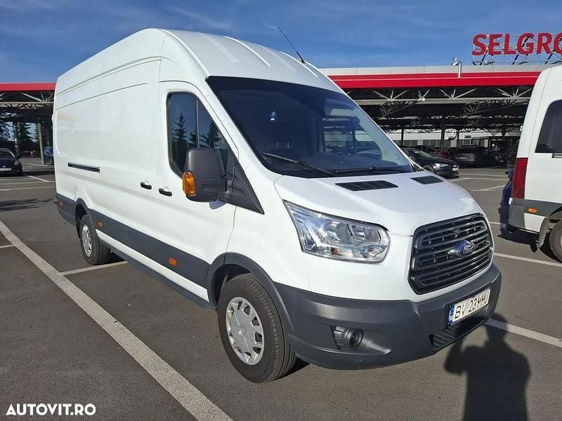 Culoarealb Utilizat 2019 Ford Transit Monovolum | 15.200 EUR (Preț bun) - Imagine 1/4