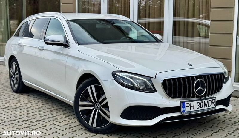 Alb Utilizat 2018 Mercedes E400 Avantgarde Break | 24.800 EUR - Imagine 1/4