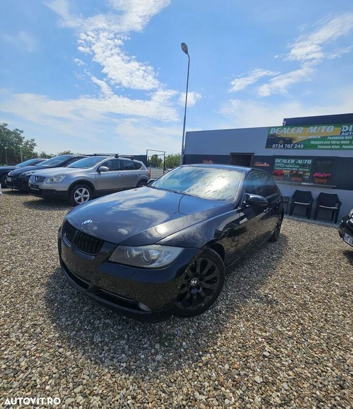 Negru Utilizat 2006 BMW 320 Hatchback | 3.990 EUR (Preț OK) - Imagine 1/4