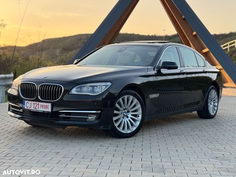 Negru Utilizat 2013 BMW 740 Berlinǎ | 11.900 EUR (Scump) - Imagine 1/4
