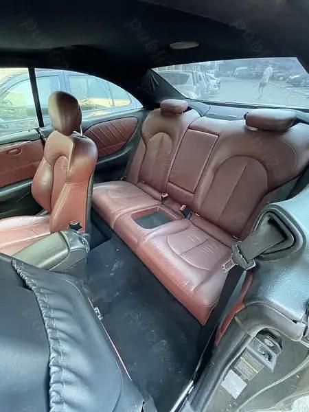 Second-hand Mercedes CLK220 150 CP (110 kW) 2007 Coupe