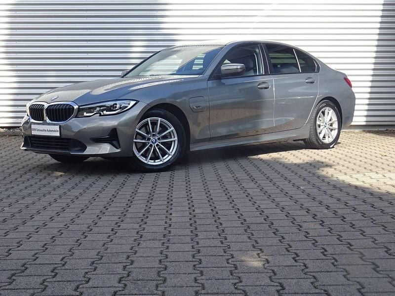 Utilizat 2022 BMW 320e Advantage | 32.239 EUR (Puțin scump) - Imagine 1/1