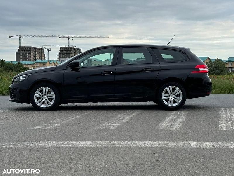 Second-hand Peugeot 308 Business-Line 130 CP (95 kW) 2018 Culoarenegru Break