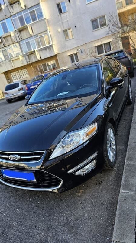 Second-hand Ford Mondeo 116 CP (85 kW) 2012 Negru Hatchback
