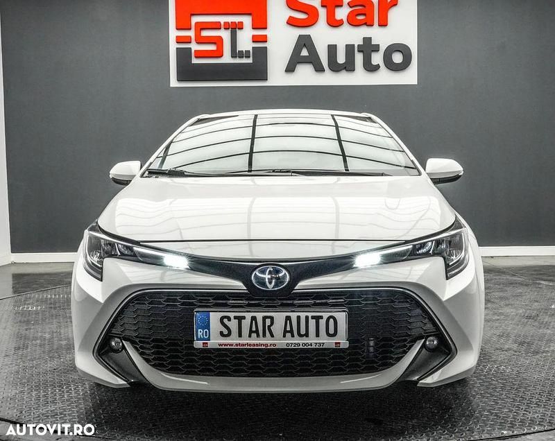 Second-hand Toyota Corolla 122 CP (89 kW) 2022 Culoarealb Hatchback