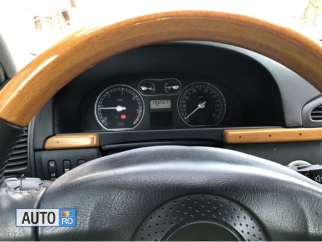 Second-hand Renault Laguna II 88 CP (64 kW) 2005 Negru Break