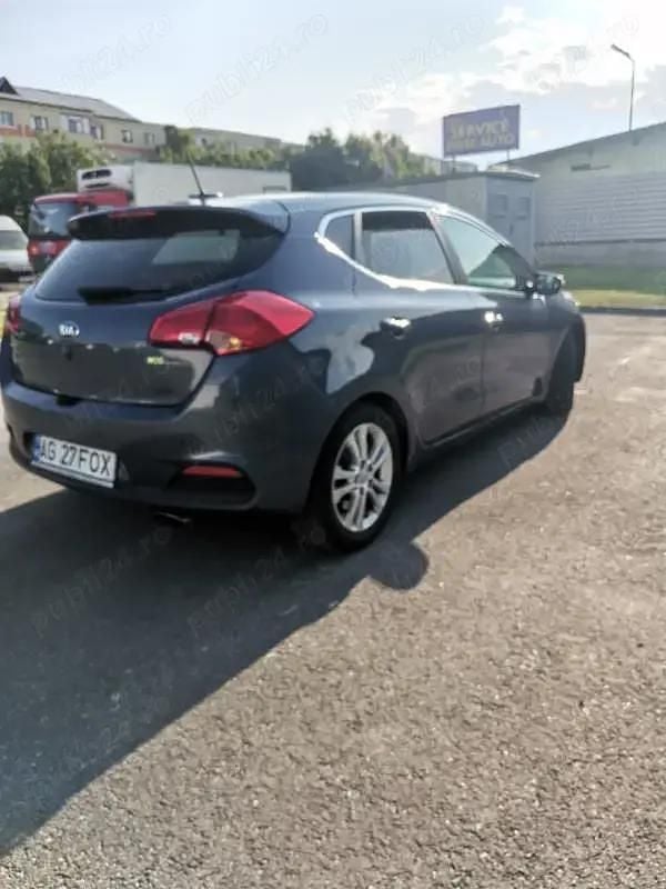 Utilizat 2013 Kia Ceed Hatchback | 5.200 EUR - Imagine 1/4