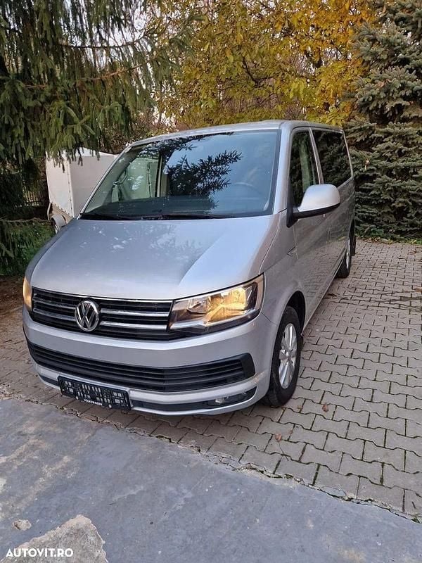 Culoaregri Utilizat 2017 VW Multivan Van | 17.800 EUR - Imagine 1/4