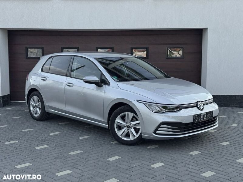 Argint Utilizat 2021 VW Golf VIII Hatchback | 13.990 EUR (Preț bun) - Imagine 1/4