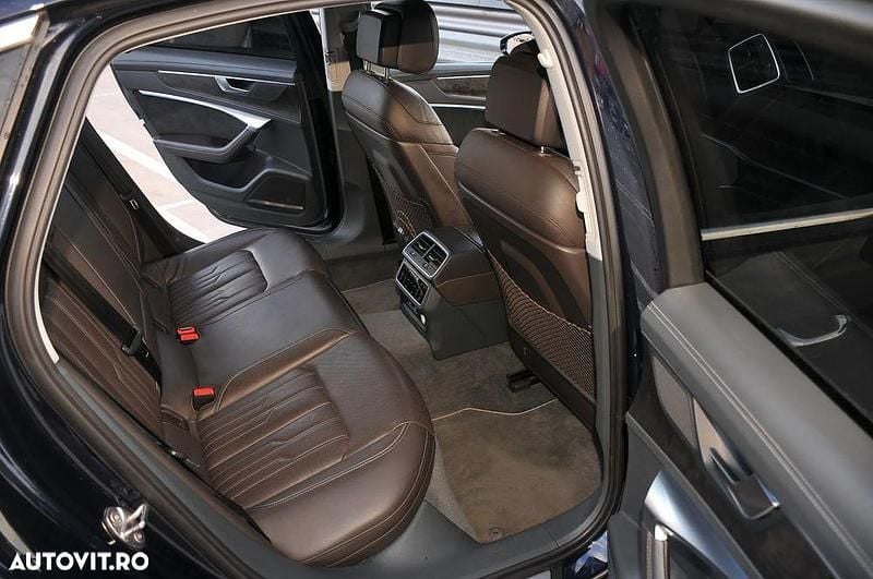 Second-hand Audi A6 S-line plus 286 CP (210 kW) 2019 Culoarealbastru Berlinǎ