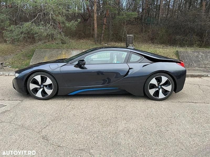 Gri Utilizat 2017 BMW i8 Sport Line Coupe | 45.000 EUR - Imagine 1/4
