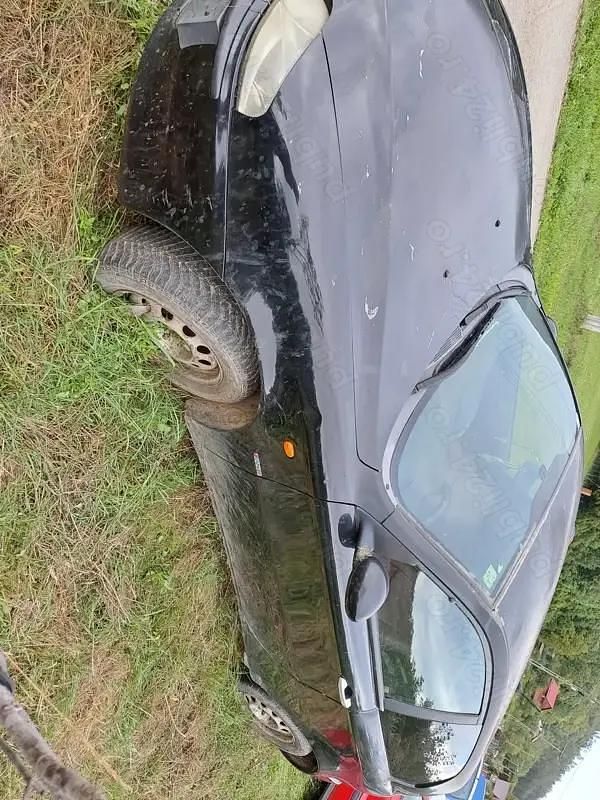 Second-hand Alfa Romeo 147 120 CP (88 kW) 2004 Hatchback