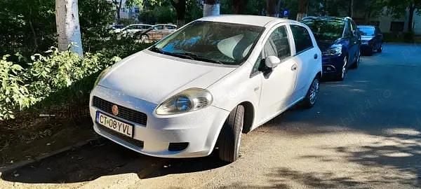 Second-hand Fiat Grande Punto 75 CP (55 kW) 2008 Alb Hatchback