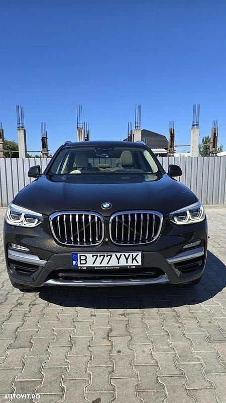 Culoarealte culori Utilizat 2018 BMW X3 Luxury Line SUV | 25.900 EUR (Puțin scump) - Imagine 1/4