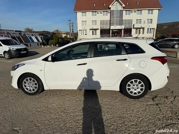 Second-hand Hyundai i30 110 CP (80 kW) 2013 Alb Break