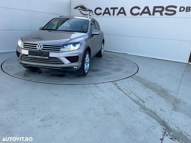 Second-hand VW Touareg 262 CP (192 kW) 2016 Culoarebej SUV