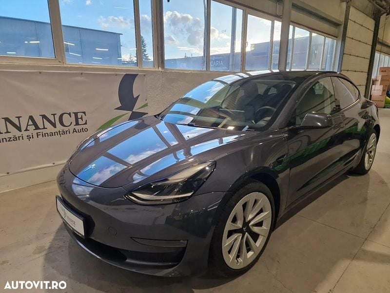 Second-hand Tesla Model 3 365 kW (497 CP) 2021 Culoaregri Berlinǎ