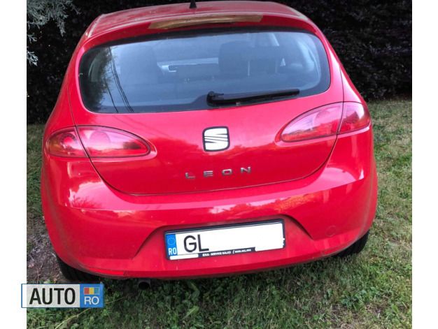 Rosu Utilizat 2007 Seat Leon Berlinǎ | 3.500 EUR (Puțin scump) - Imagine 1/4