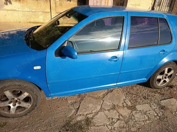 Albastru Utilizat 2001 VW Golf IV Hatchback | 1.200 EUR (Preț bun) - Imagine 1/4