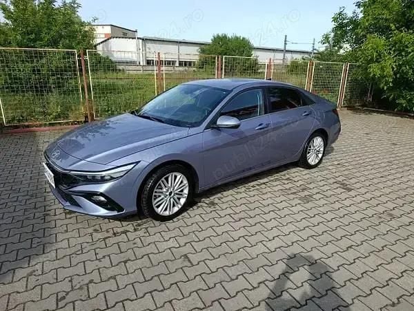 Utilizat 2024 Hyundai Elantra Berlinǎ | 20.450 EUR (Preț OK) - Imagine 1/4