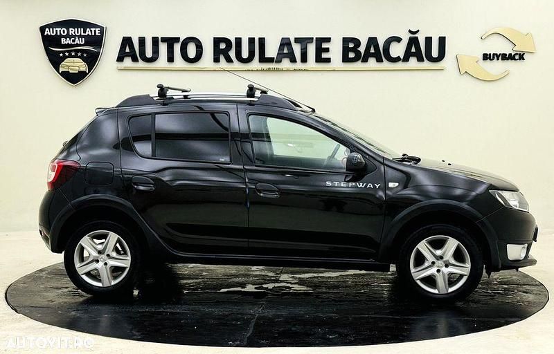 Second-hand Dacia Sandero Stepway 90 CP (66 kW) 2013 Culoarenegru Hatchback