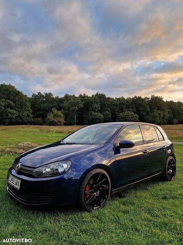 Second-hand VW Golf VI Highline 122 CP (89 kW) 2011 Culoarealbastru Hatchback
