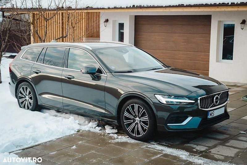 Culoarebej Second-hand 2020 Volvo V60 Break | 24.300 EUR (Preț bun) - Imagine 1/4