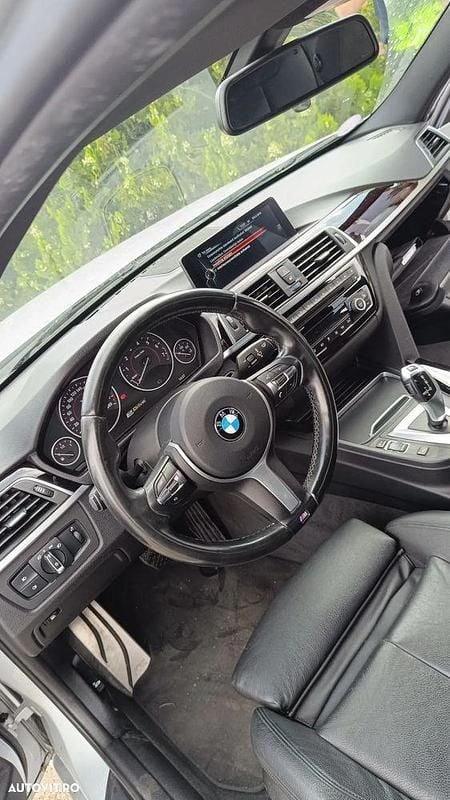Culoareargint Utilizat 2016 BMW 330e iPerformance Berlinǎ | 15.900 EUR - Imagine 1/4
