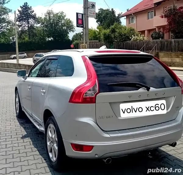 Utilizat 2011 Volvo XC60 SUV | 9.850 EUR (Scump) - Imagine 1/4