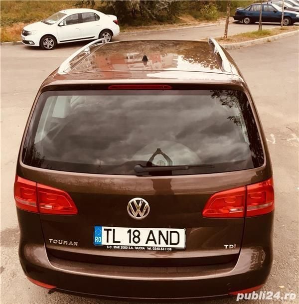 Second-hand VW Touran 105 CP (77 kW) 2013 Maro Monovolum