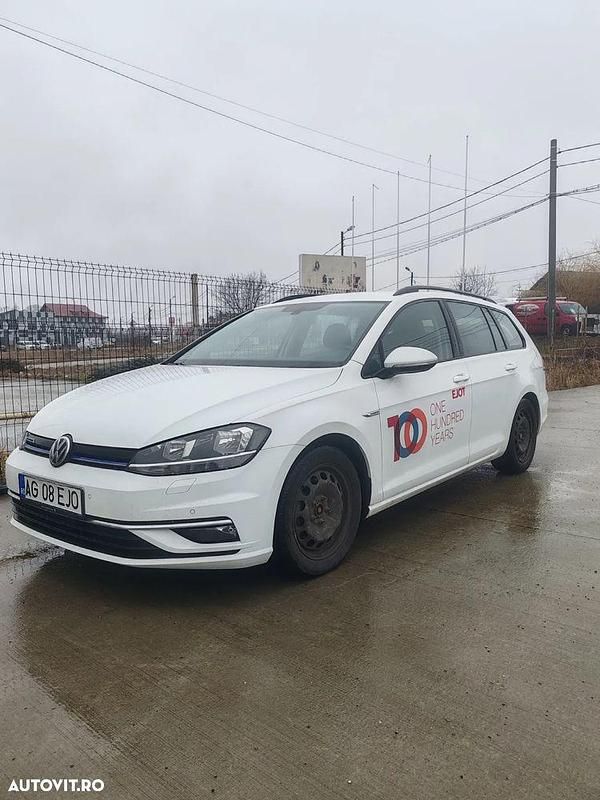 Second-hand VW Golf VII 130 CP (95 kW) 2018 Culoarealb Break