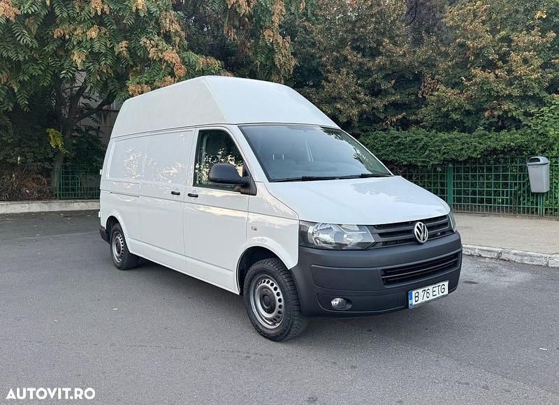 Culoarealb Utilizat 2014 VW T5 Van | 11.280 EUR (Super Preț) - Imagine 1/4