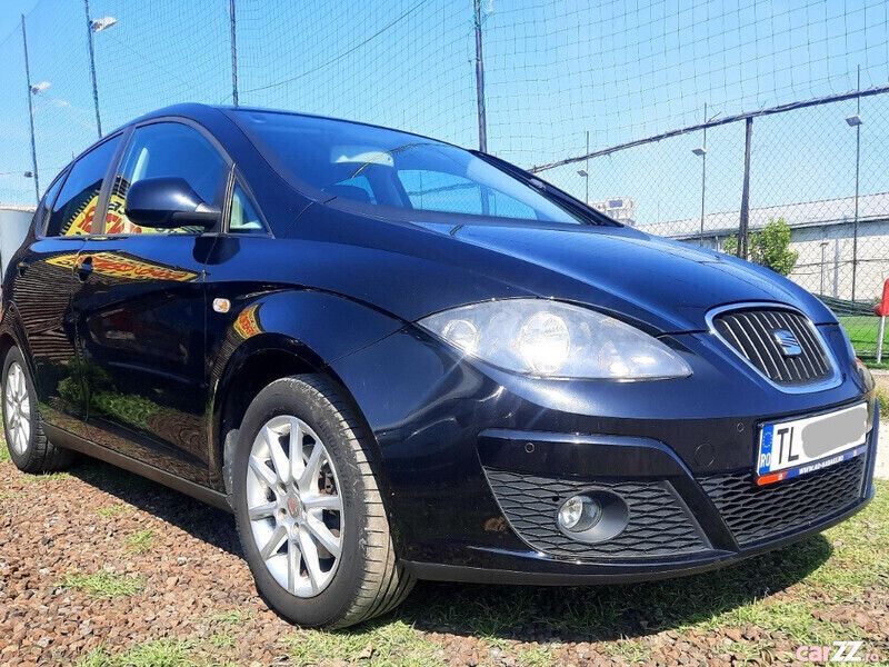 Negru Utilizat 2014 Seat Altea Monovolum | 5.800 EUR - Imagine 1/4