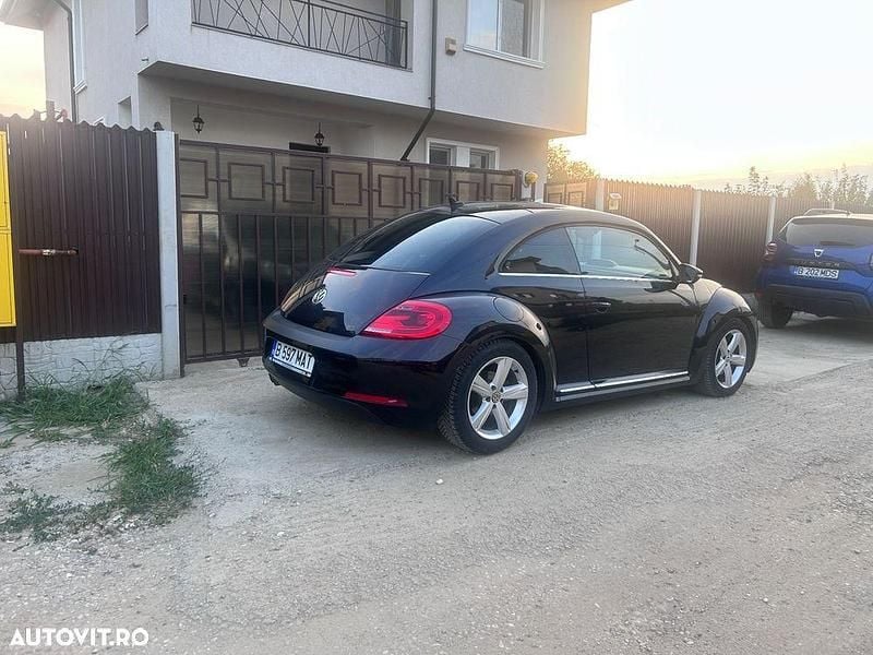 Second-hand VW Beetle 140 CP (102 kW) 2012 Culoarenegru Hatchback