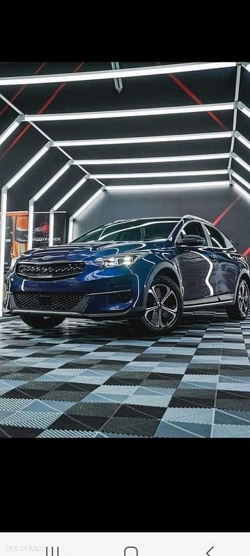 Culoarealbastru Utilizat 2020 Kia XCeed Platinum SUV | 19.950 EUR (Preț OK) - Imagine 1/4