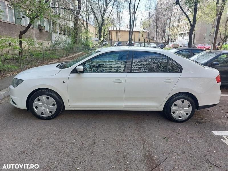 Culoarealb Utilizat 2015 Seat Toledo Reference Berlinǎ | 5.350 EUR (Preț OK) - Imagine 1/4