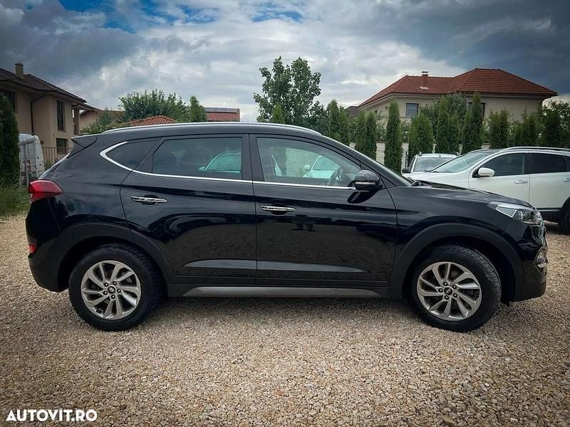 Negru Utilizat 2017 Hyundai Tucson Premium SUV | 13.750 EUR (Preț bun) - Imagine 1/4
