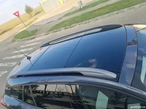 Gri Utilizat 2013 Renault Mégane III Bose Edition Break | 6.400 EUR (Puțin scump) - Imagine 1/4