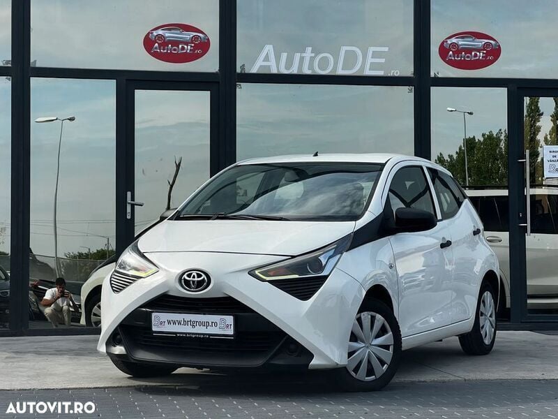 Alb Utilizat 2020 Toyota Aygo Hatchback | 7.990 EUR (Puțin scump) - Imagine 1/4
