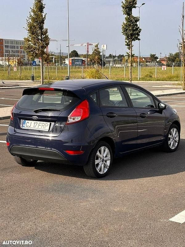 Second-hand Ford Fiesta Celebration 80 CP (58 kW) 2016 Culoarealbastru Hatchback