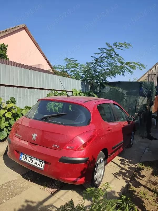 Utilizat 2008 Peugeot 2008 SUV | 4.300 EUR - Imagine 1/4