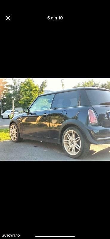 Culoarenegru Utilizat 2005 Mini Cooper Cabriolet Cabrio | 2.500 EUR - Imagine 1/4
