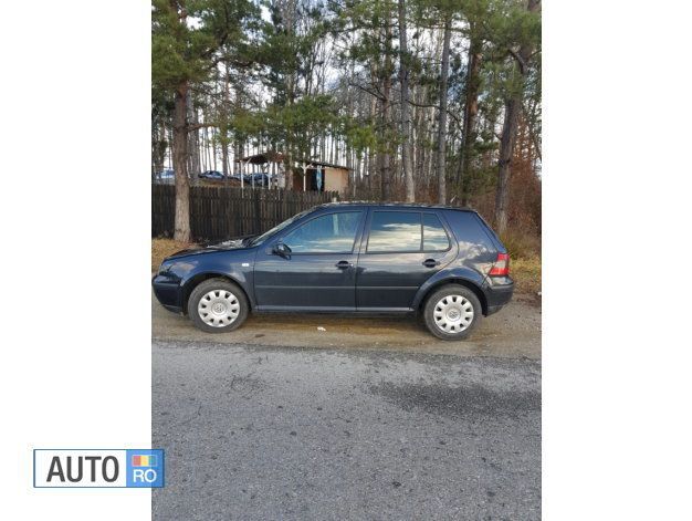 Negru Utilizat 2003 VW Golf IV Hatchback | 2.300 EUR (Puțin scump) - Imagine 1/4