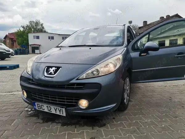 Utilizat 2008 Peugeot 207 | 2.400 EUR (Preț OK) - Imagine 1/4