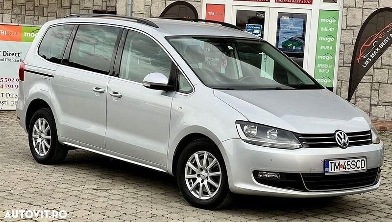 Second-hand VW Sharan 140 CP (102 kW) 2012 Culoareargint Monovolum
