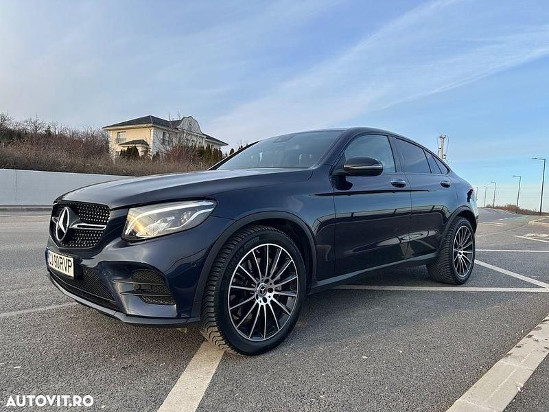 Culoarealbastru Utilizat 2019 Mercedes GLC250 AMG line Coupe | 34.990 EUR (Preț OK) - Imagine 1/4