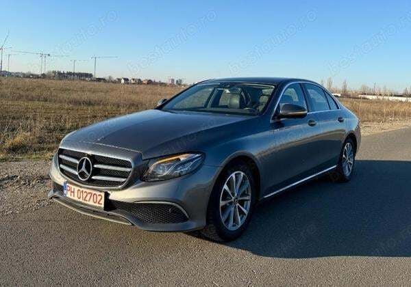 Gri Utilizat 2019 Mercedes E220 Berlinǎ | 21.500 EUR (Preț bun) - Imagine 1/4