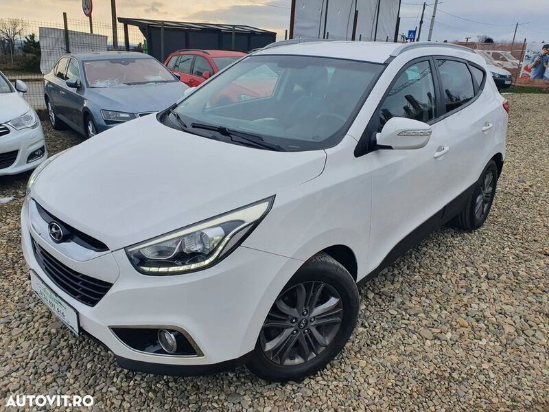Alb Utilizat 2014 Hyundai ix35 Premium SUV | 9.990 EUR (Preț OK) - Imagine 1/4